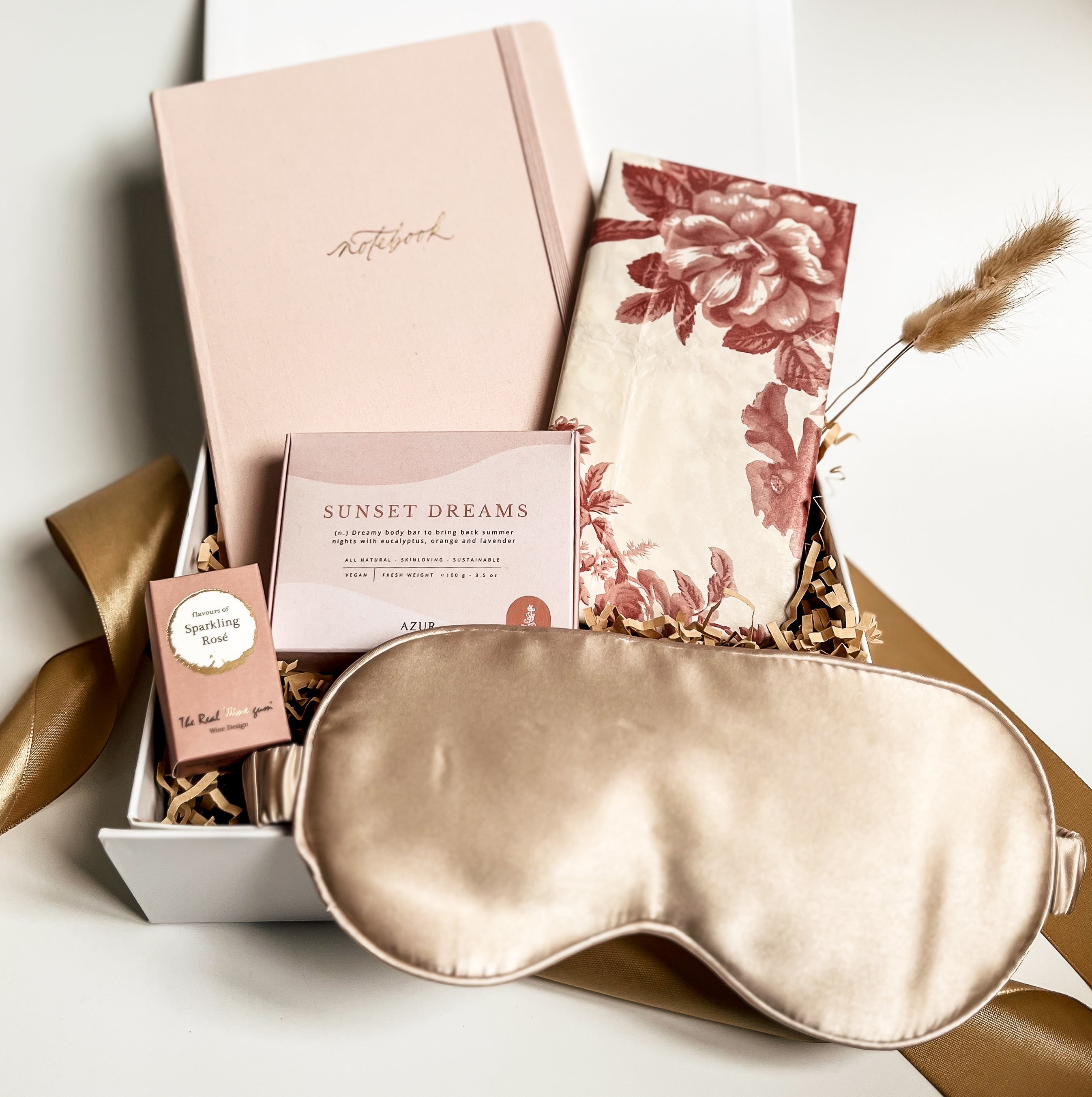 THE BLOOM GIFT BOX NUAH GIFTS